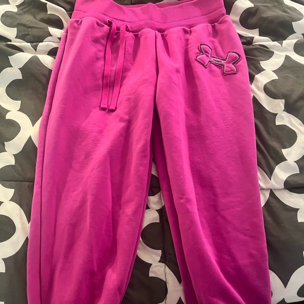 Women’s Under Armour Fleece Joggers size Medium